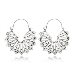 Boho Lattice Drop Silver Hoop